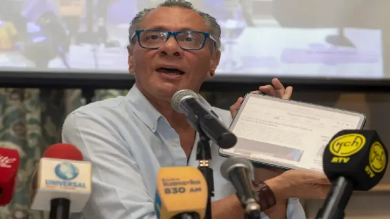 Políticos iberoamericanos piden a Ecuador permitir salida de Jorge Glas a México